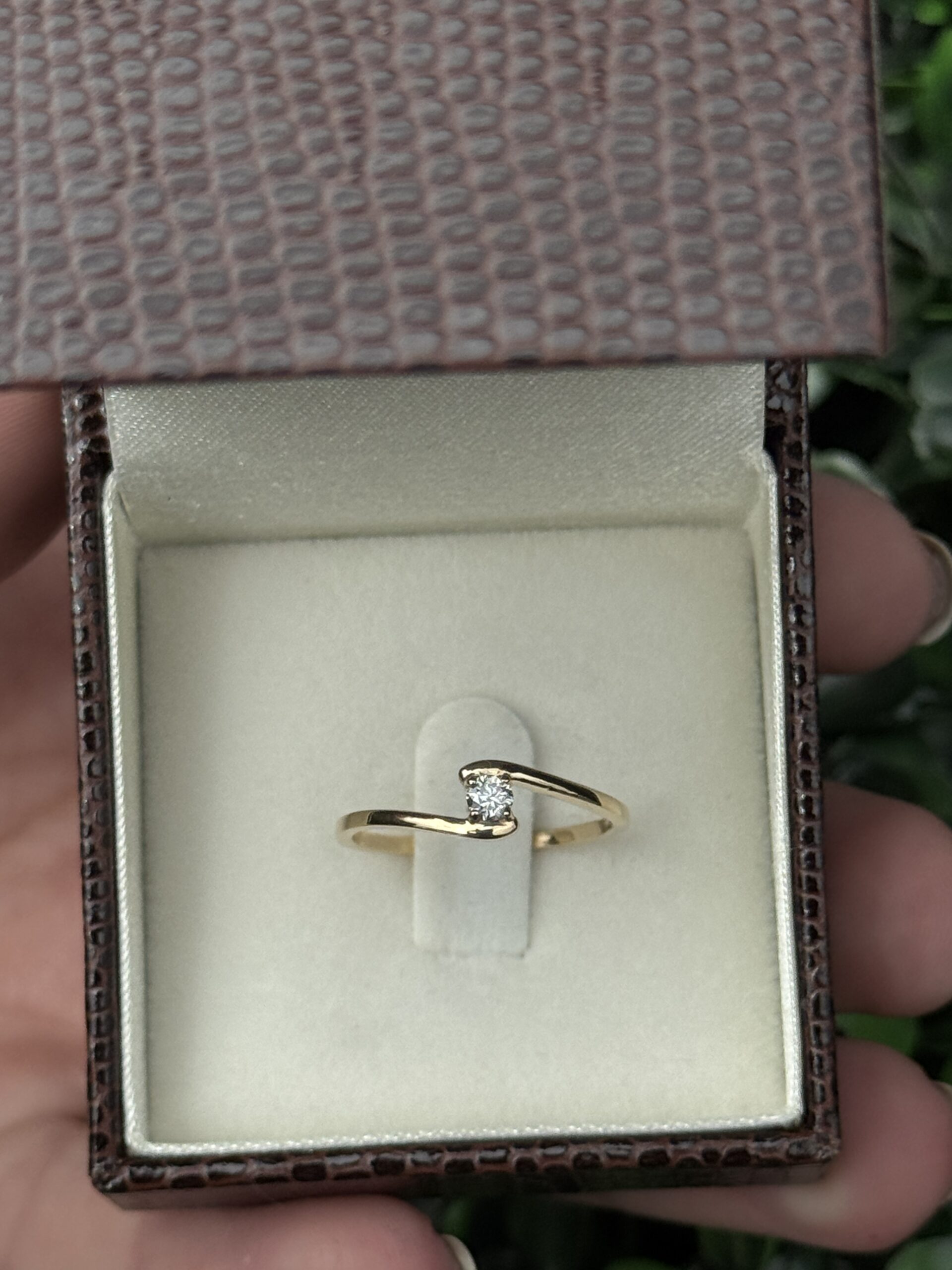 Solitário em ouro 18k