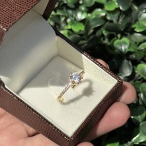 Solitário em ouro 18k