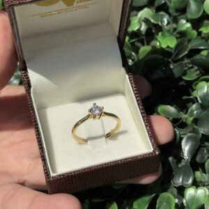 Solitário em ouro 18k