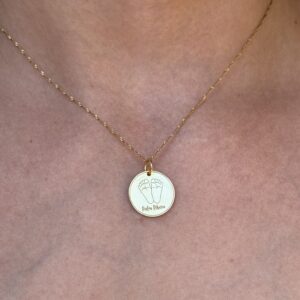 Pingente pés filho(a) em ouro 18k