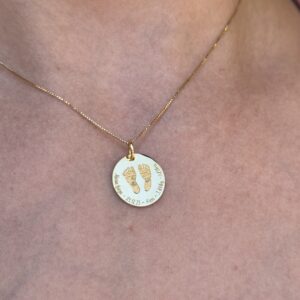 Pingente o nascimento em ouro 18k