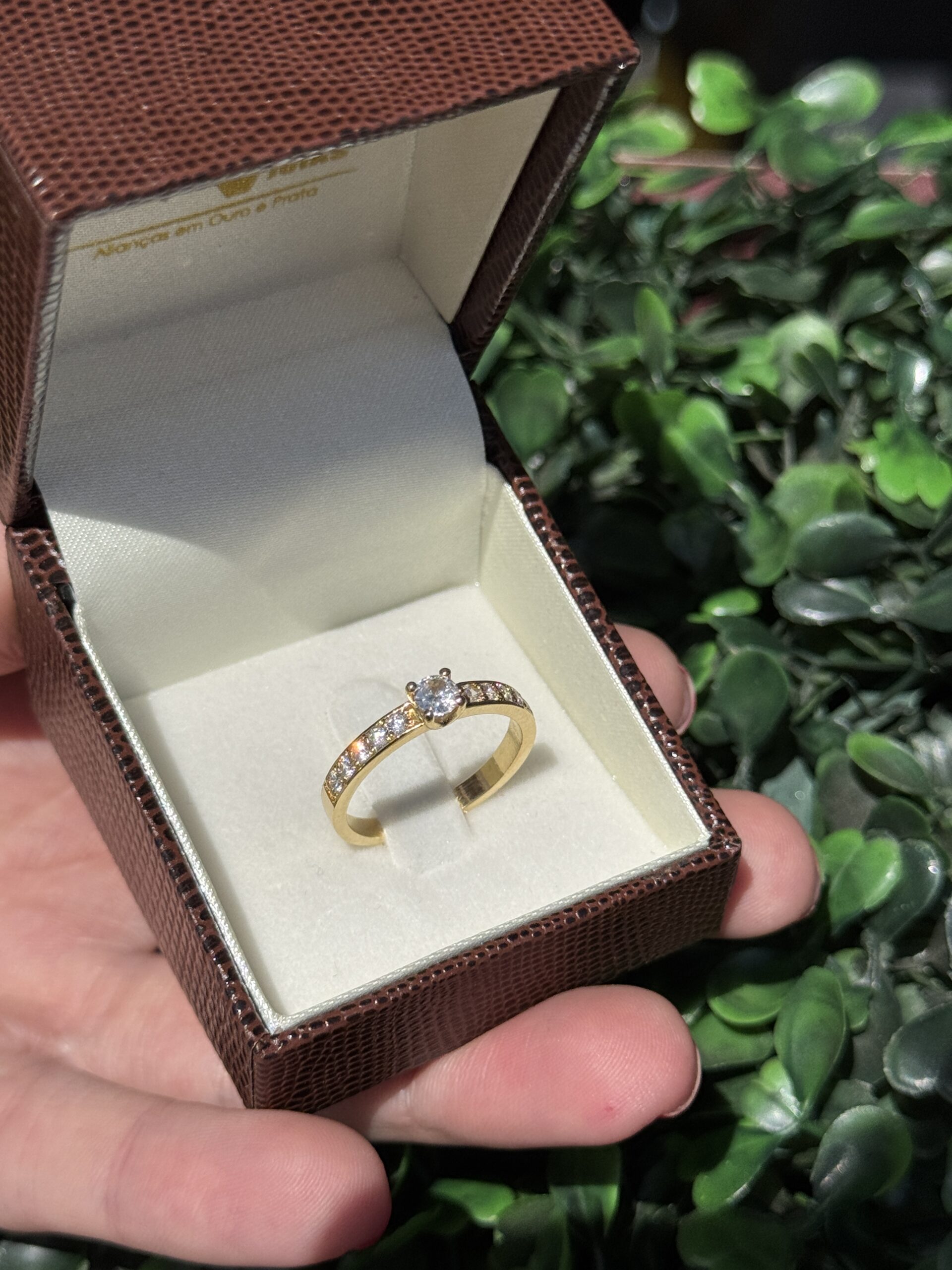 Solitário em ouro 18k