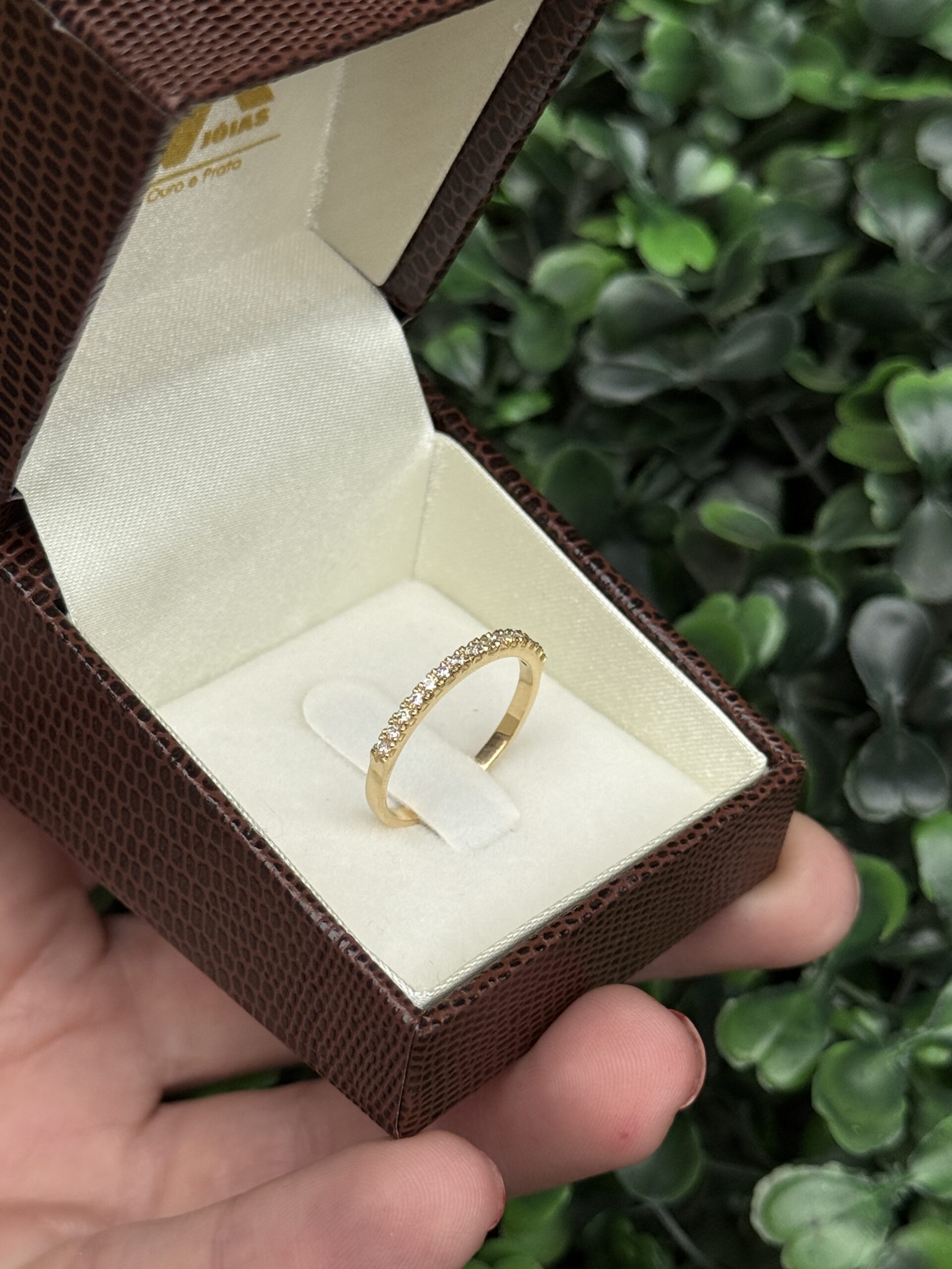 Meia aliança fina em ouro 18k - Imagem 4