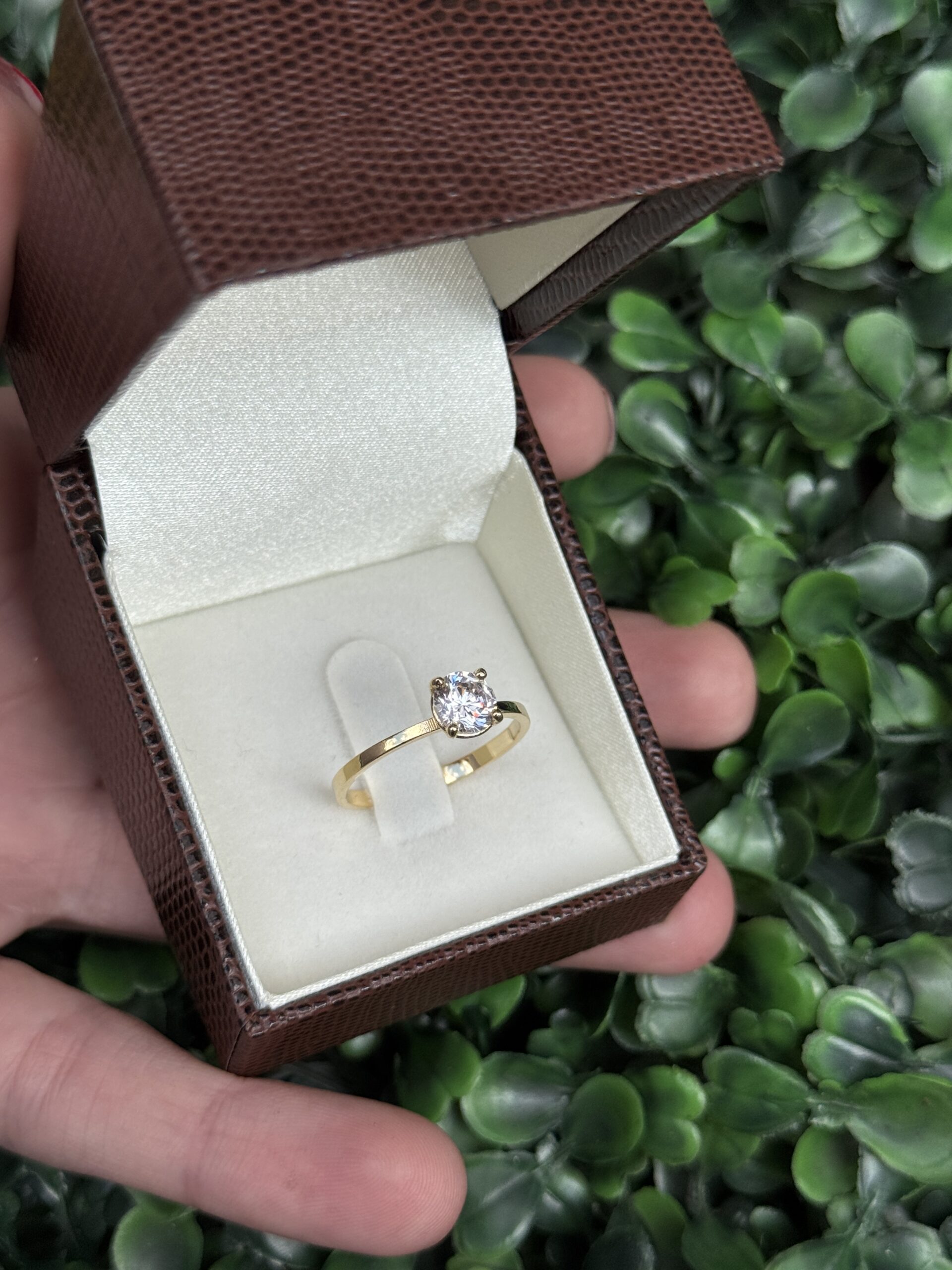 Solitário em ouro 18k