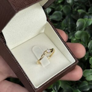 Solitário em ouro 18k