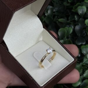 Solitário em ouro18k