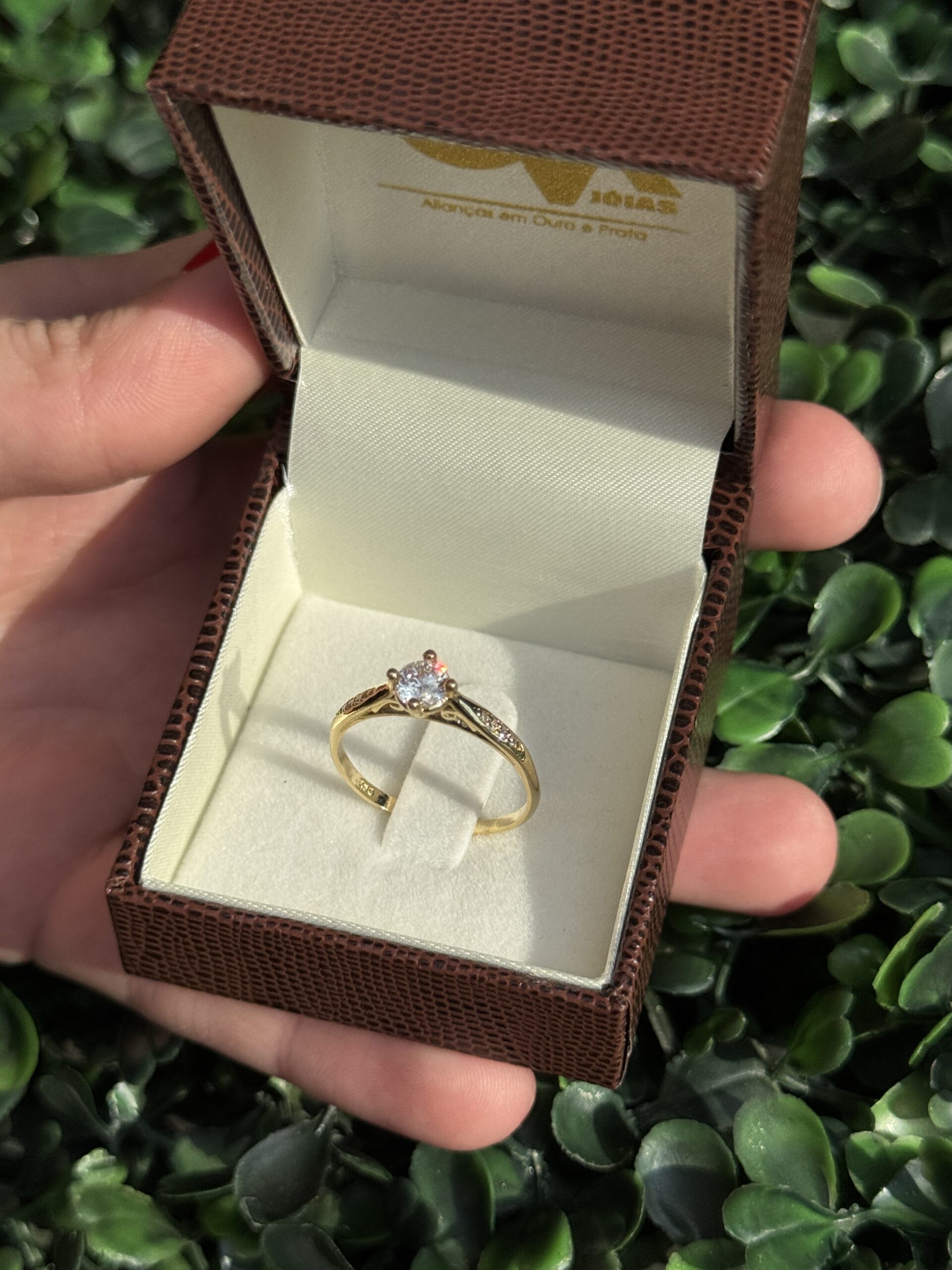 Solitário em ouro 18k