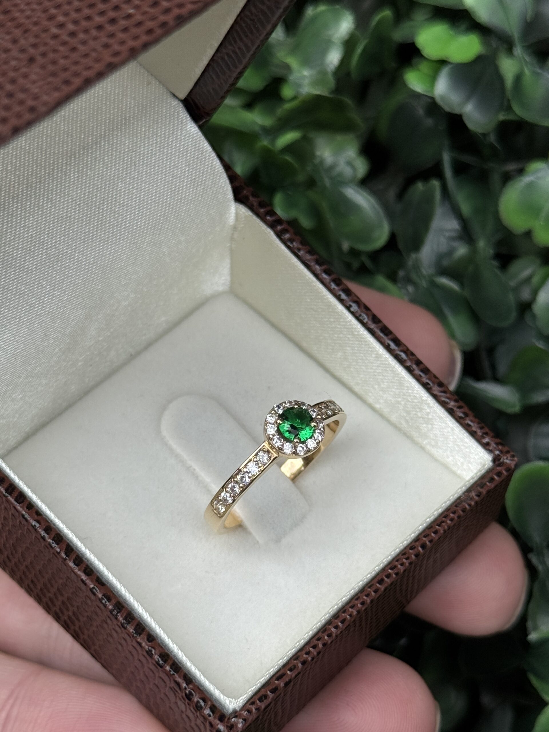 Solitário em ouro 18k