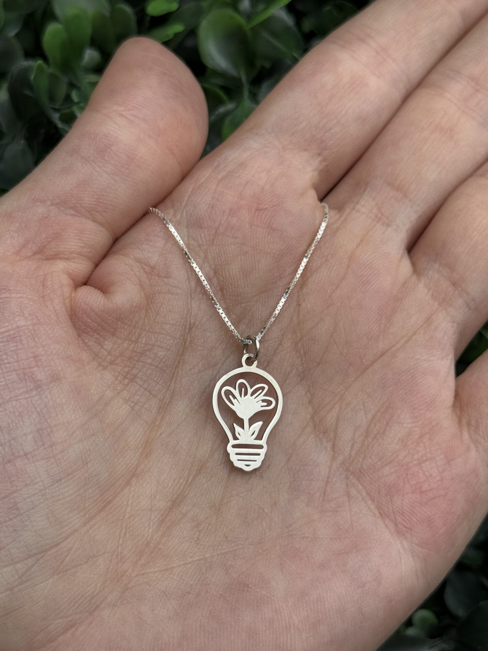 Pingente em prata - Lâmpada - Imagem 4