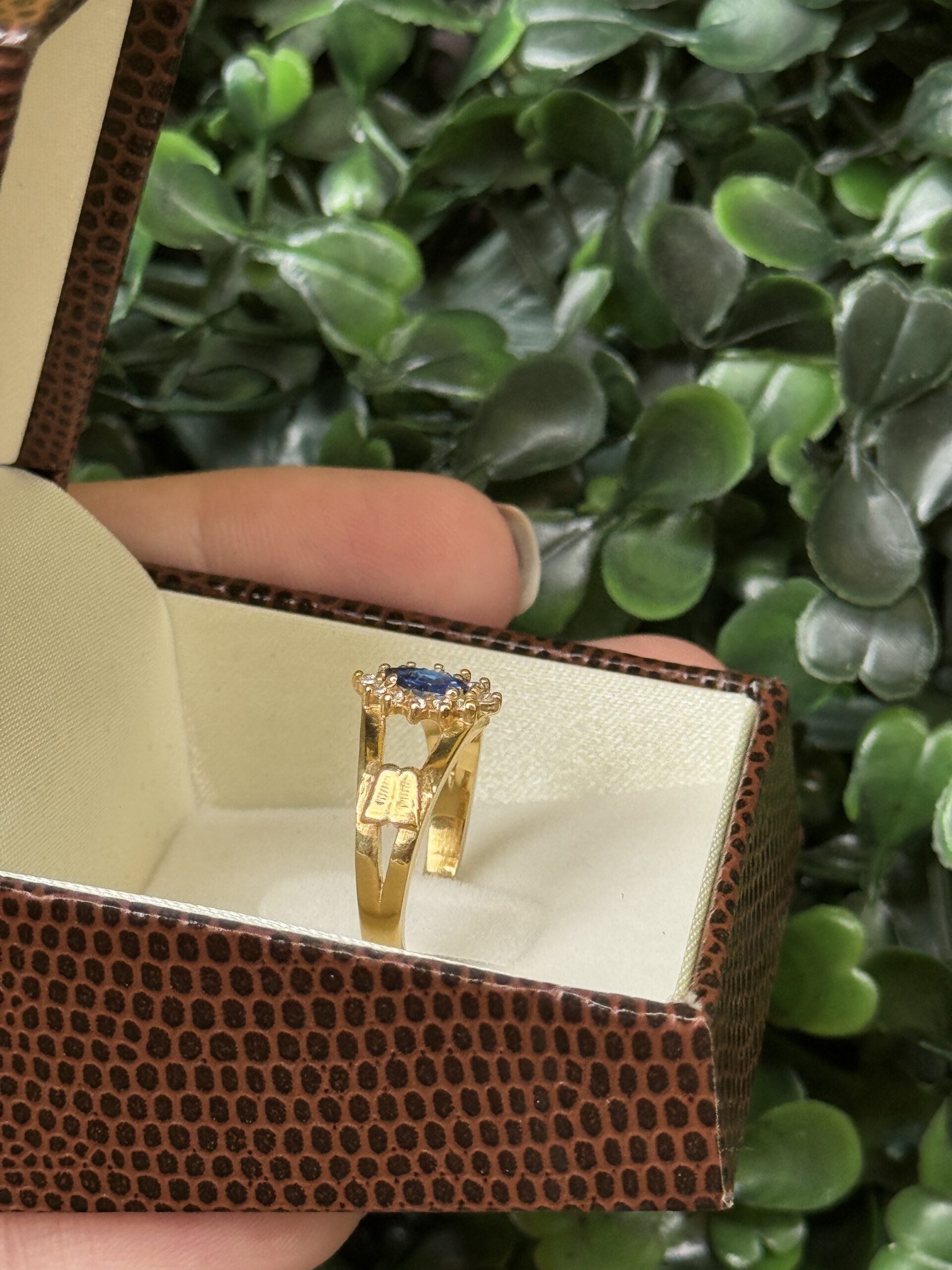 Anel de formatura em ouro 18k - Imagem 8