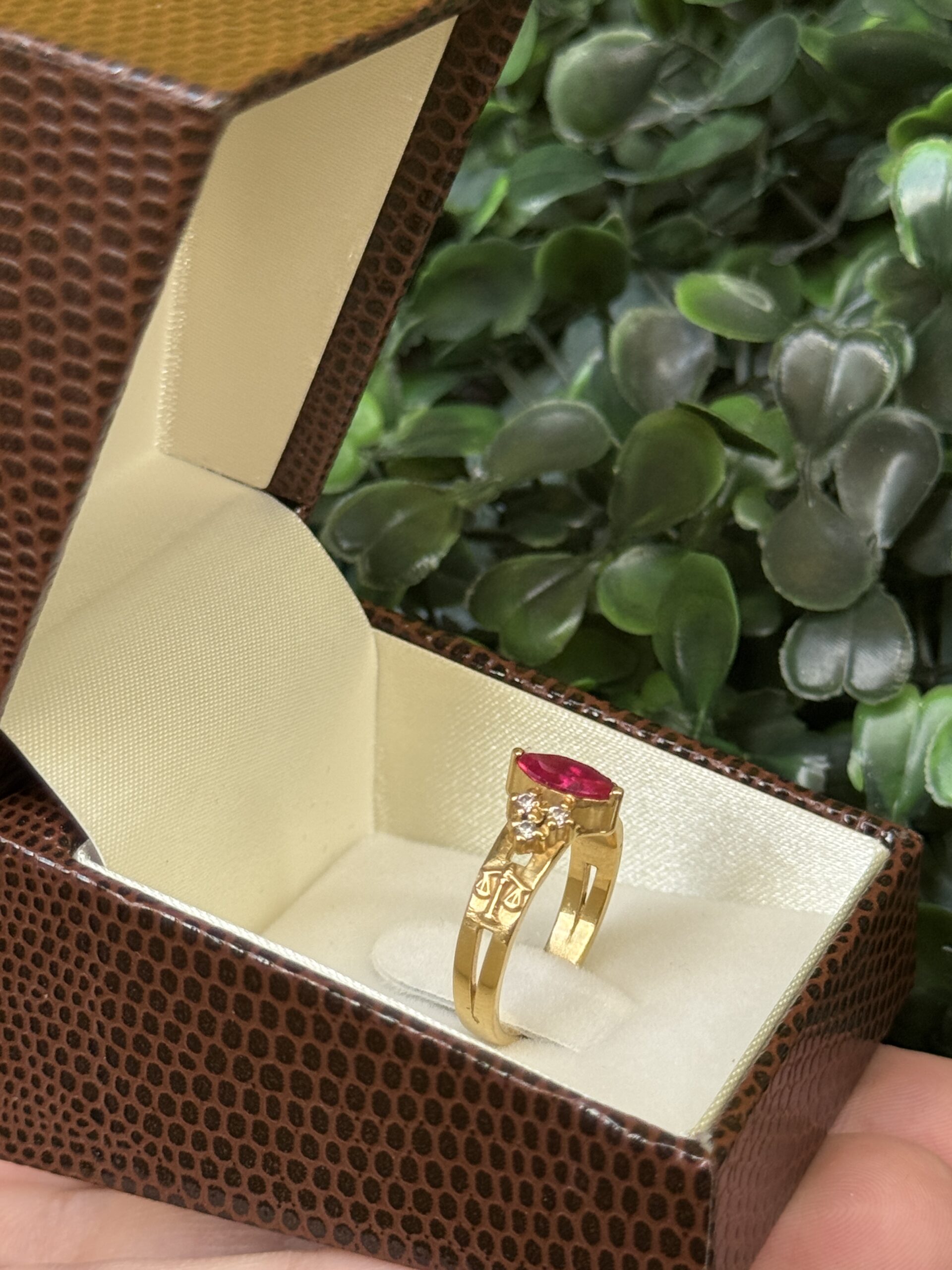 Anel de formatura em ouro 18k - Imagem 6