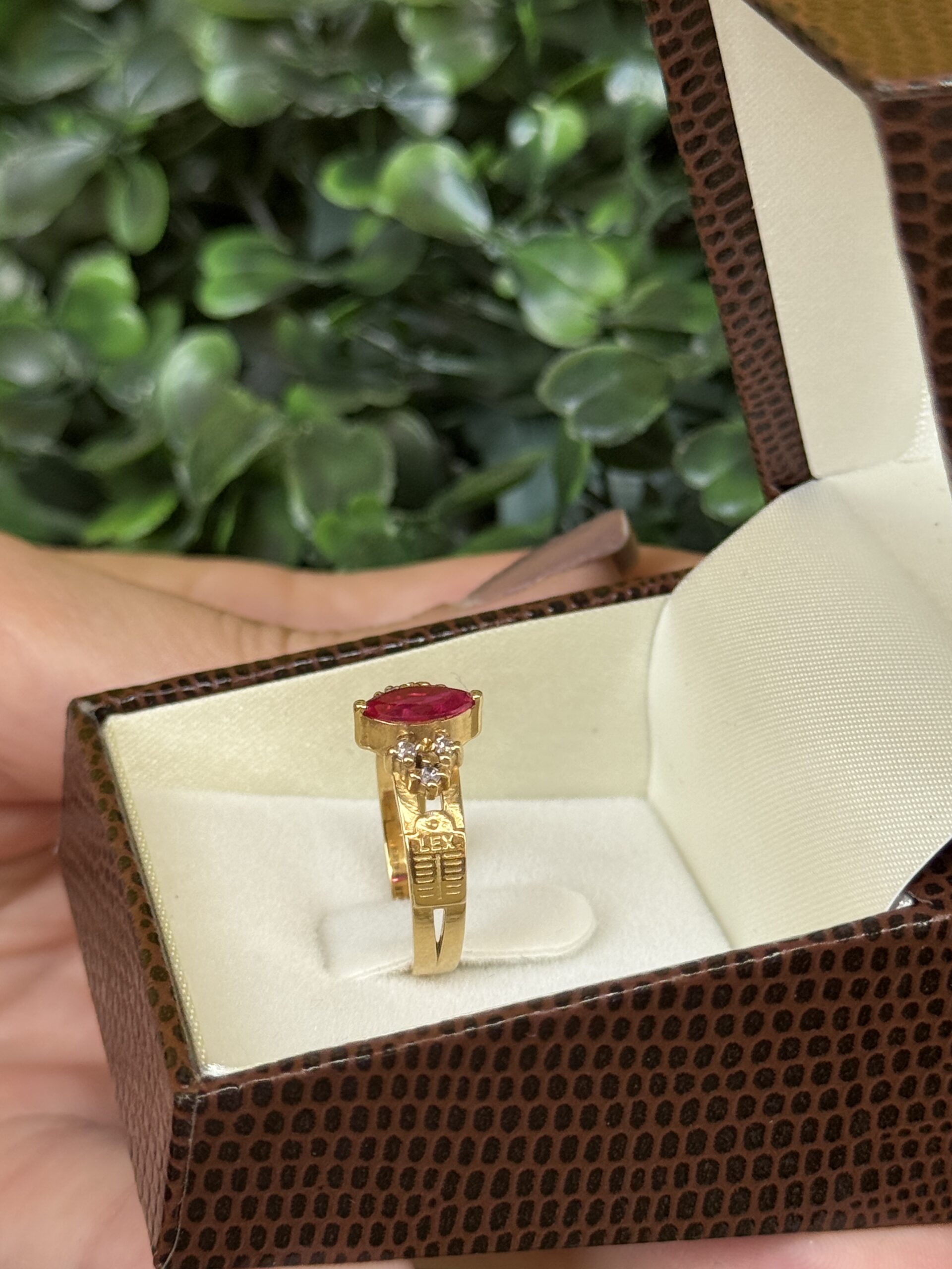 Anel de formatura em ouro 18k - Imagem 5