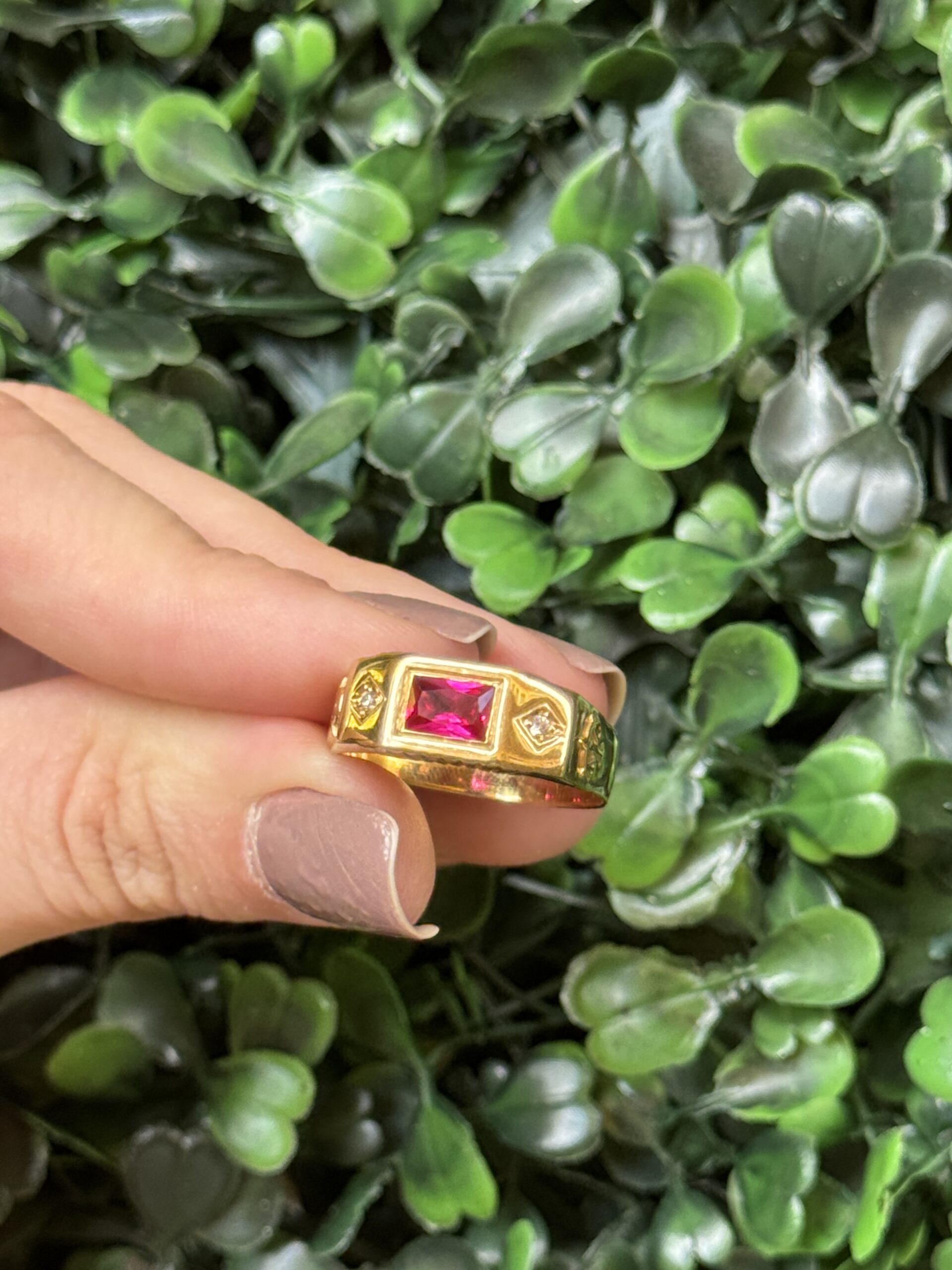 Anel de formatura em ouro 18k - Imagem 2