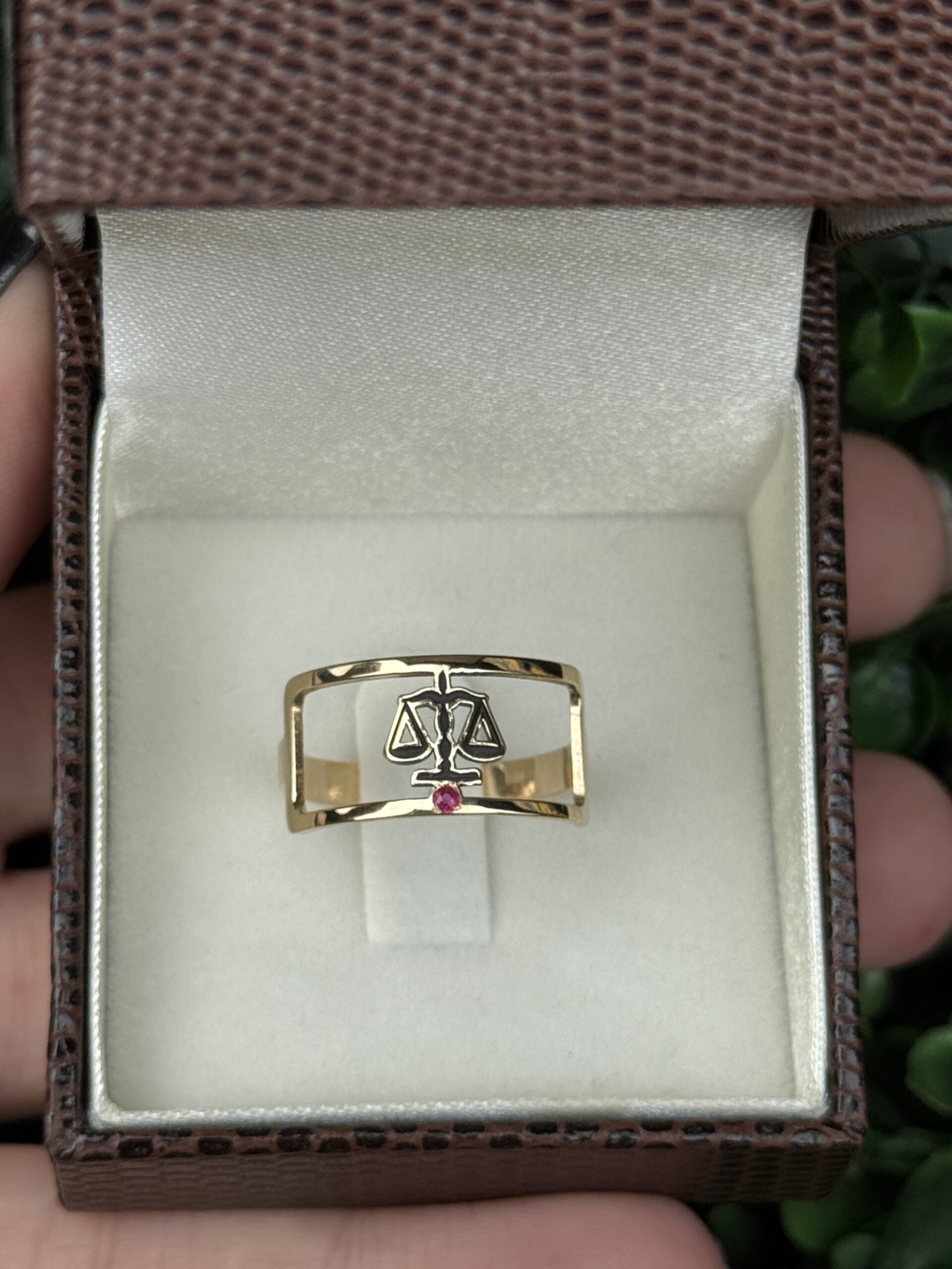 Anel de formatura em ouro 18k