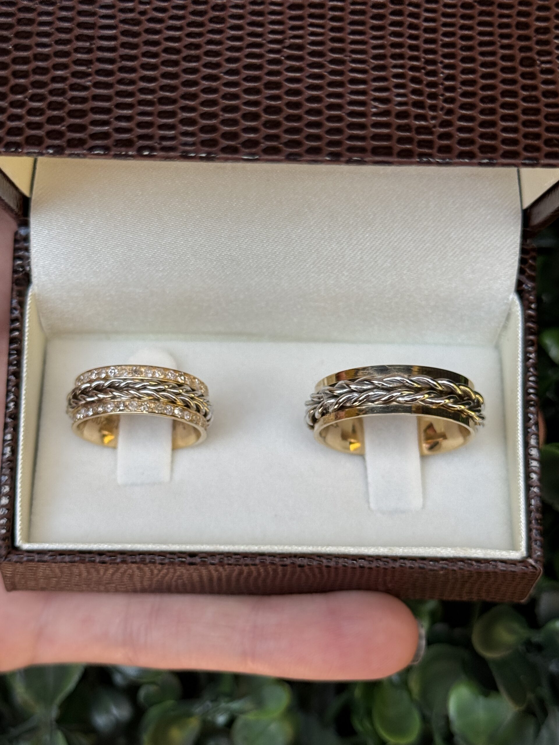 Par de aliança 7mm em ouro com trança - Imagem 7