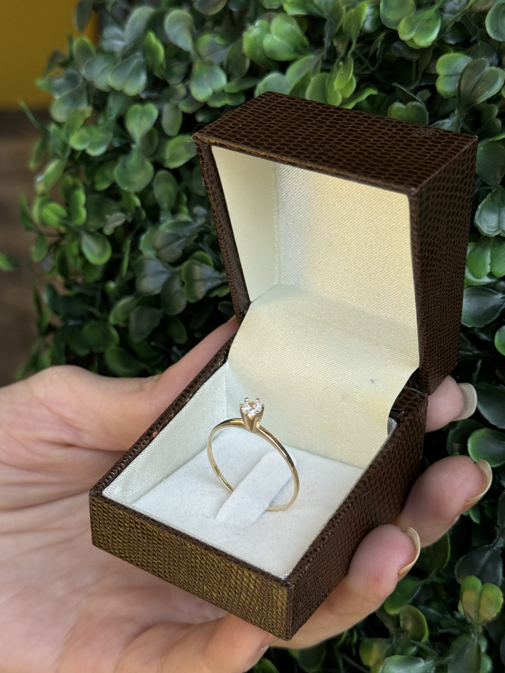 Solitário em ouro 18k