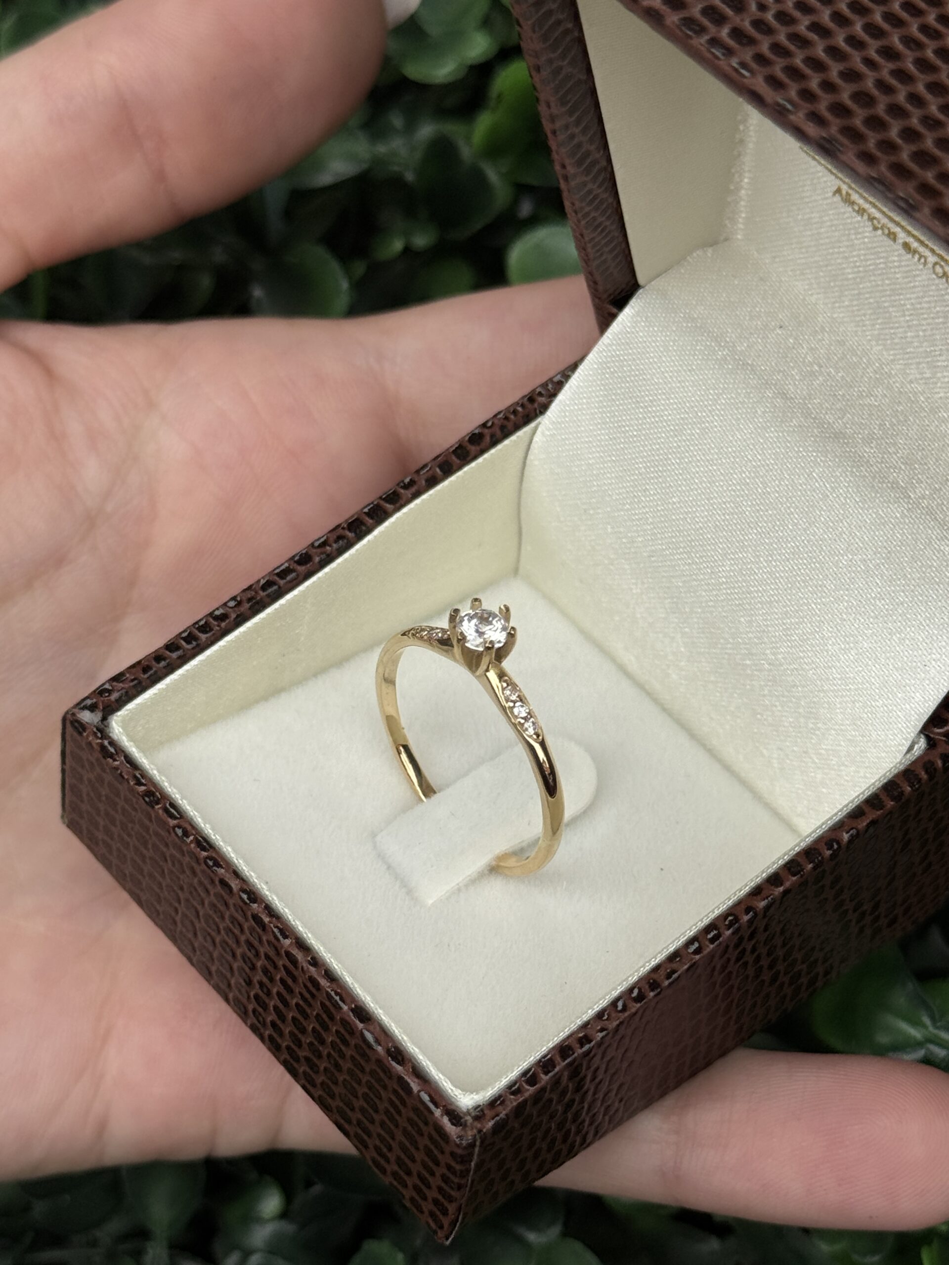 Solitário em ouro 18k