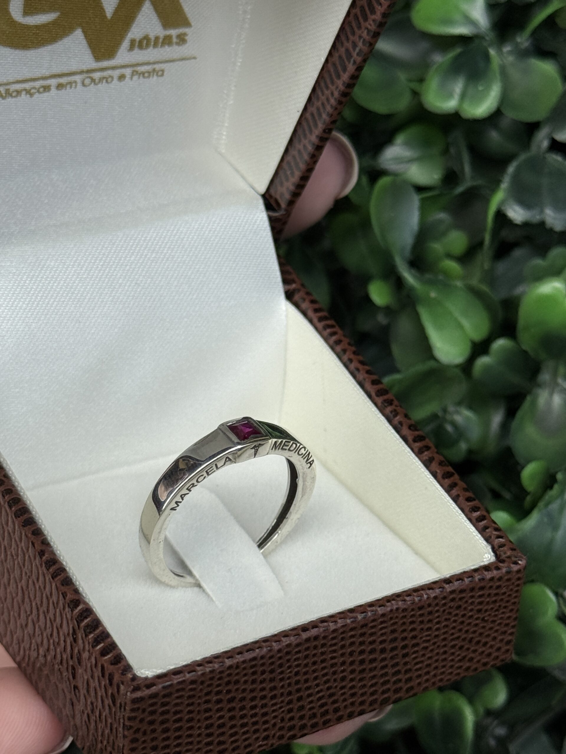 Anel de formatura em prata